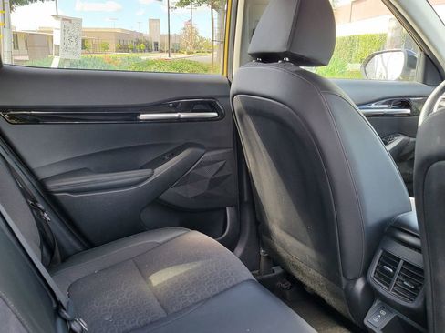 Certified 2024 Kia Seltos S FWD image 8