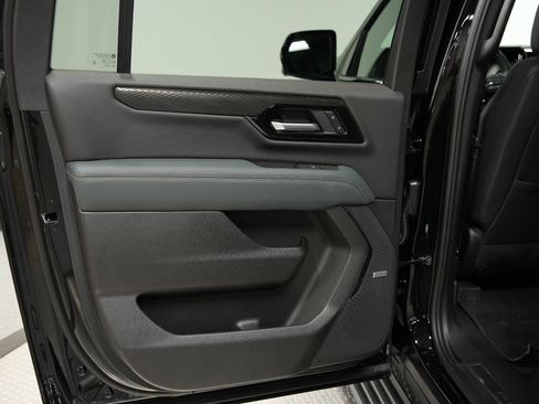 New 2026 GMC Yukon XL AT4 w/ AT4 Premium Plus Package AWD/4WD image 24