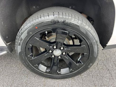 Used 2020 Cadillac Escalade Luxury AWD/4WD image 19