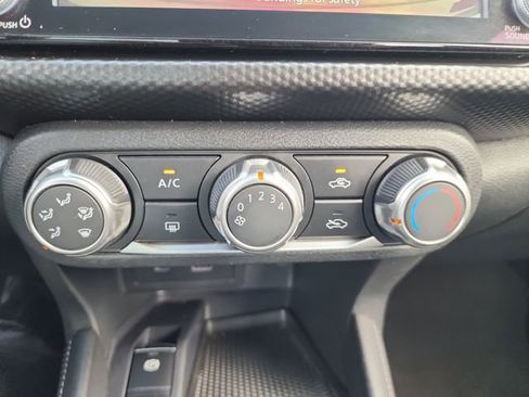 Used 2023 Nissan Kicks SV image 23