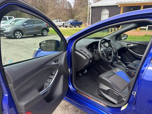 Used 2014 Ford Focus ST w/ Equipment Group 201A image 5