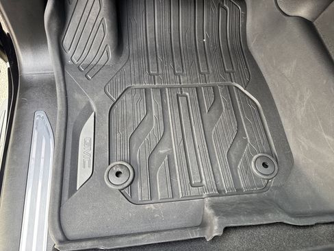 Used 2024 GMC Sierra 1500 Elevation image 17