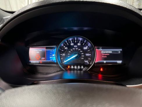 Used 2018 Ford Explorer XLT w/ Equipment Group 202A image 29