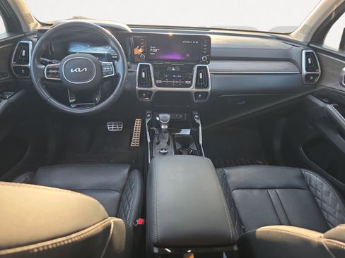 Certified 2023 Kia Sorento SX Prestige AWD/4WD image 2