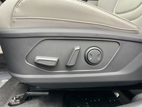 New 2026 Hyundai Tucson Limited image 22