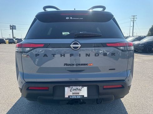 Used 2023 Nissan Pathfinder Rock Creek AWD/4WD image 5
