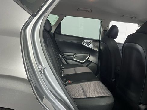 Used 2025 Kia Soul LX image 24