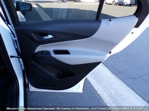 Used 2022 Chevrolet Equinox LS w/ LS Convenience Package image 27