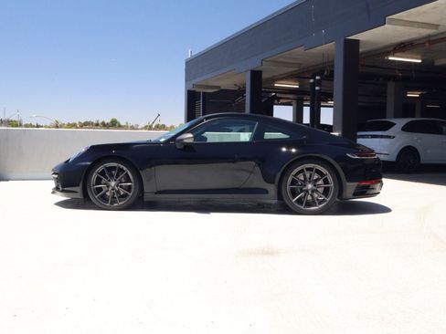 Certified 2024 Porsche 911 Carrera RWD image 2