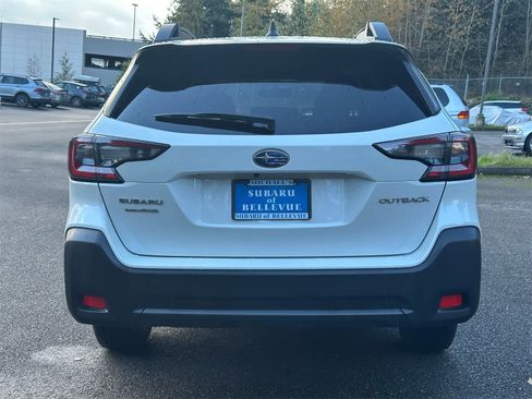 Certified 2023 Subaru Outback Premium image 4