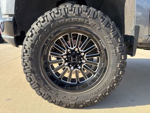 Used 2019 Chevrolet Silverado 1500 LT Trail Boss image 28