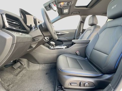 New 2026 Buick Envista Sport Touring w/ Convenience I Package image 15