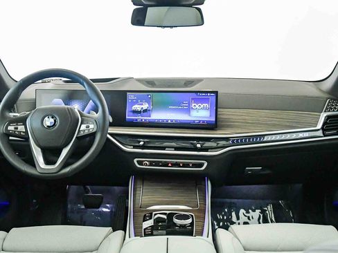 Used 2026 BMW X5 sDrive40i w/ Climate Comfort Package image 15