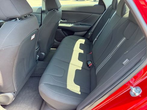 New 2026 Hyundai Elantra Hybrid FWD image 14