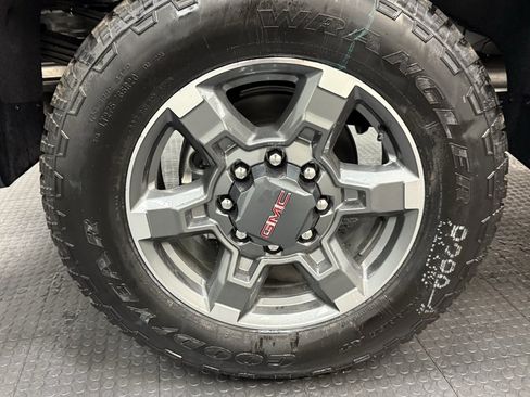 New 2026 GMC Sierra 2500 SLT image 12