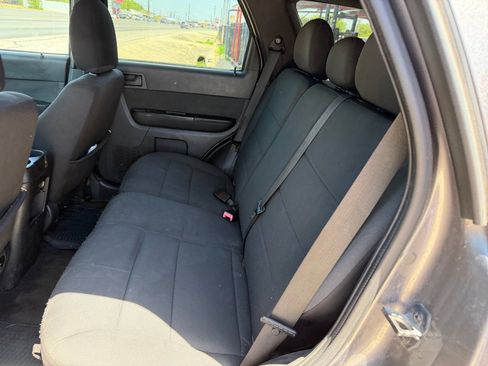 Used 2011 Ford Escape XLT AWD/4WD image 24