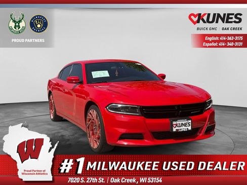Used 2022 Dodge Charger SXT RWD image 1