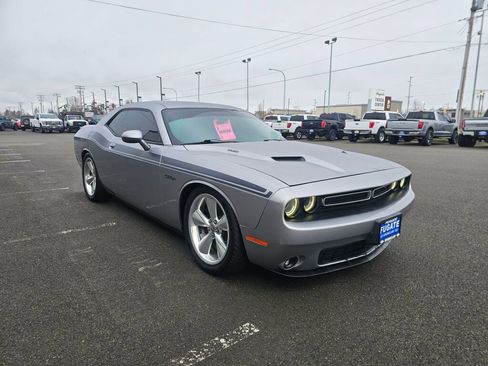 Used 2015 Dodge Challenger R/T Plus image 4