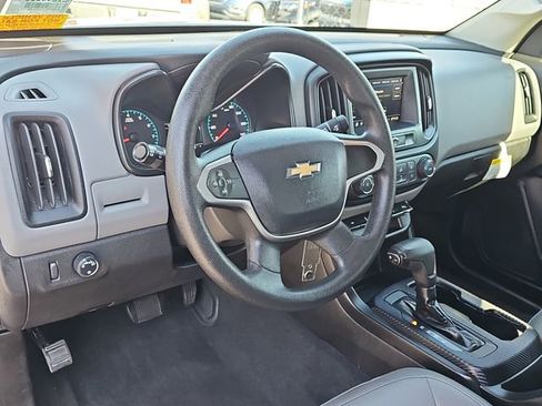 Used 2020 Chevrolet Colorado W/T w/ Custom Special Edition image 17