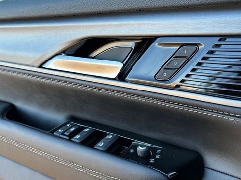 New 2026 Jeep Grand Wagoneer Limited image 16