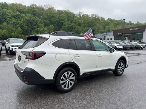 Used 2021 Subaru Outback Premium AWD/4WD image 7