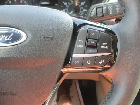 Used 2022 Ford Escape SEL FWD image 14