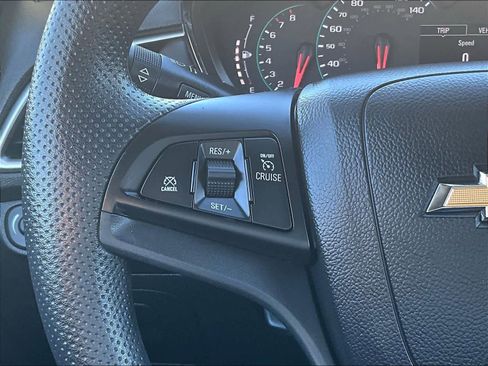 Used 2022 Chevrolet Trax LT image 23