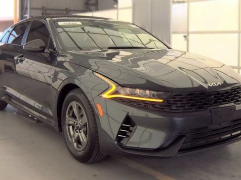 Used 2022 Kia K5 LXS FWD image 1