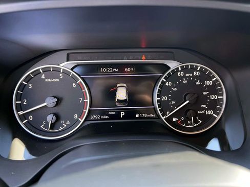 Used 2025 Nissan Rogue SV image 32