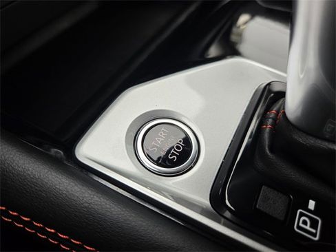 Used 2025 Nissan Altima 2.5 SR image 23