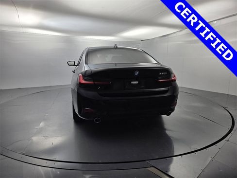 Certified 2022 BMW 330i Sedan w/ Convenience Package image 12