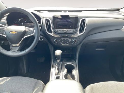 Used 2024 Chevrolet Equinox LT image 11