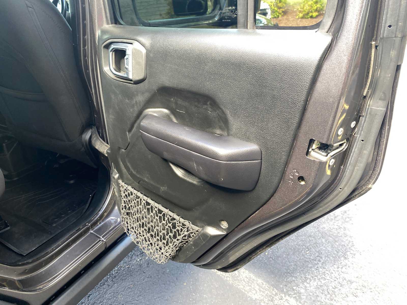 Used 2018 Jeep Wrangler Unlimited Sport S AWD/4WD image 34
