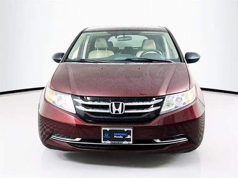 Used 2014 Honda Odyssey LX image 2