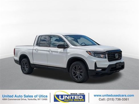 Used 2023 Honda Ridgeline Sport image 1