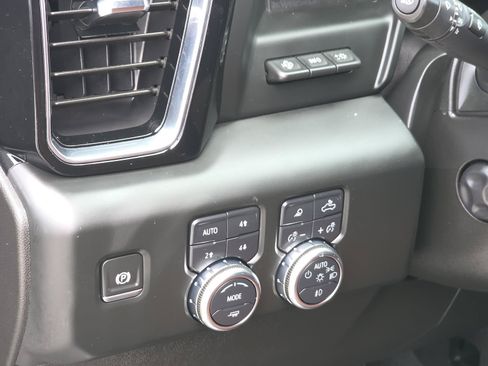 Used 2024 GMC Sierra 1500 Denali Ultimate AWD/4WD image 28