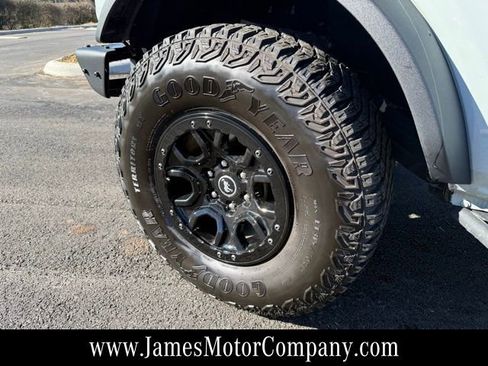 Used 2024 Ford Bronco Wildtrak image 10