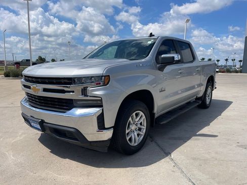 Used 2021 Chevrolet Silverado 1500 LT RWD image 3