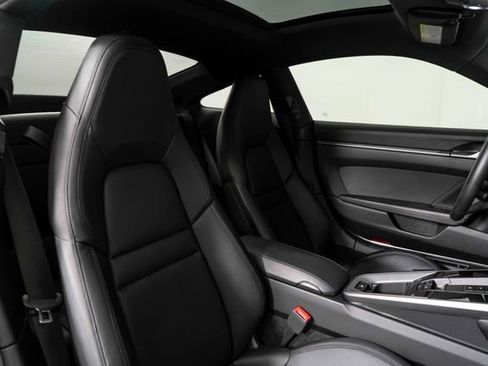 Used 2020 Porsche 911 Carrera image 25
