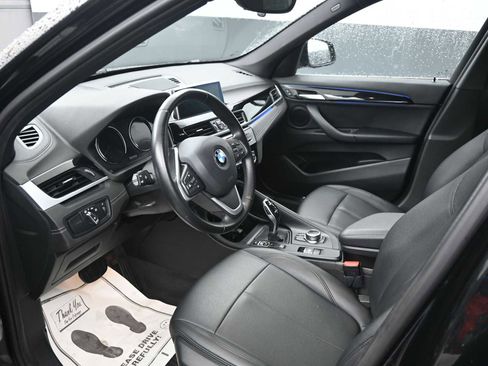 Used 2022 BMW X1 xDrive28i w/ Convenience Package image 11