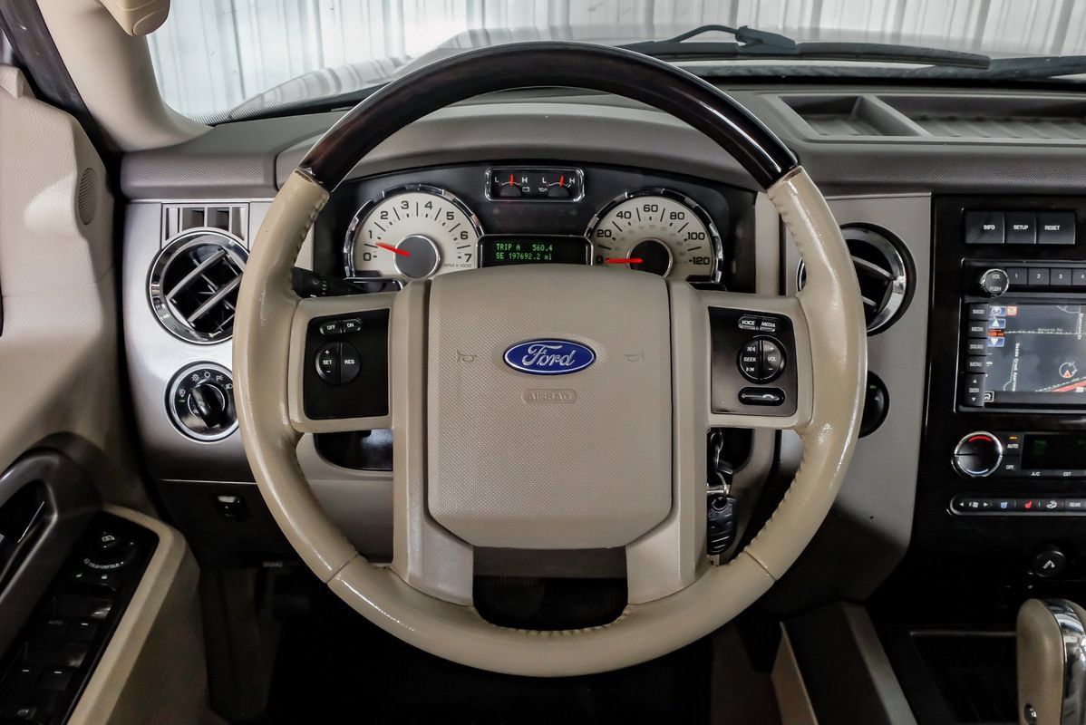 Used 2014 Ford Expedition EL Limited w/ Equipment Group 301A AWD/4WD image 15