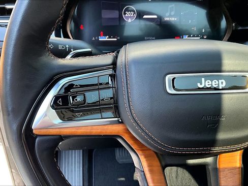Used 2022 Jeep Grand Cherokee Summit AWD/4WD image 24