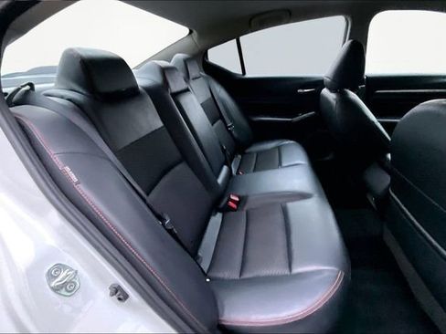Used 2023 Nissan Altima 2.5 SR image 17