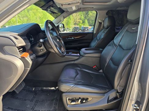 Used 2020 Cadillac Escalade Premium Luxury AWD/4WD image 5