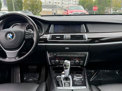 Used 2017 BMW 535i xDrive AWD/4WD image 27