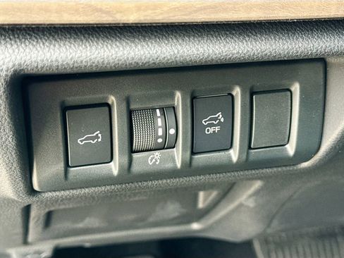 Used 2024 Subaru Outback Touring w/ Popular Package #2 image 11