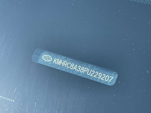 Used 2023 Hyundai Venue SEL w/ Cargo Package image 10