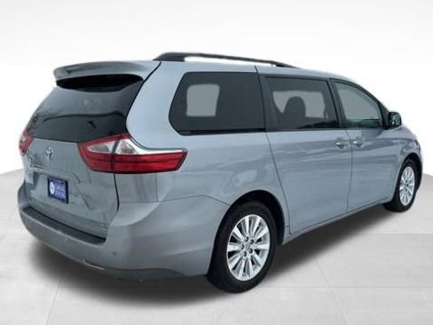 Used 2015 Toyota Sienna AWD image 6