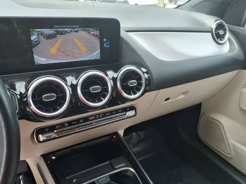 Used 2023 Mercedes-Benz GLA 250 image 32