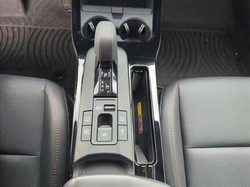 Used 2025 Toyota Prius Plug-In Hybrid image 15